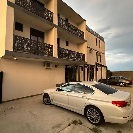 Infinity By Carla 3*