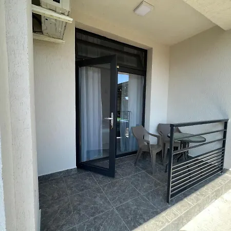 Infinity By Carla Hotel 3*