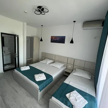 Infinity By Carla 3*