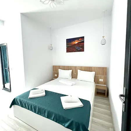 Infinity By Carla Hotel 3*